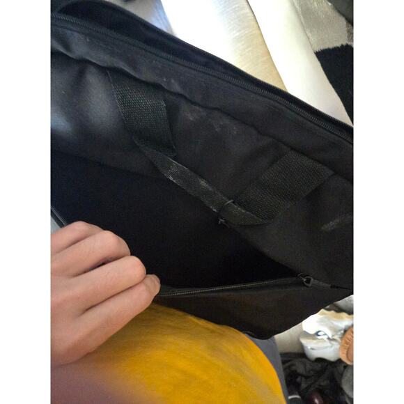 USED LAPTOP BAG LOOKS GOOD 15 INCH - Picture 3 of 4